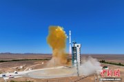 六爻日破我国首颗地球物理场探测业务卫星“张衡一号”02星成功发射